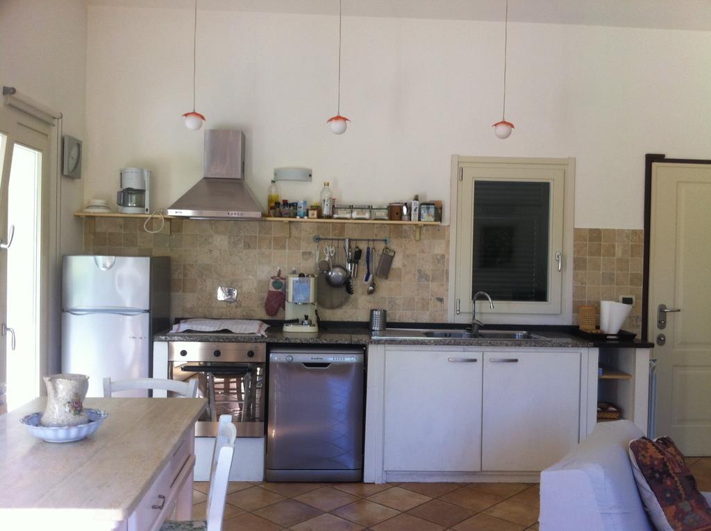 La Casa Di Fedra Villa อิมเปรีอา ห้อง รูปภาพ