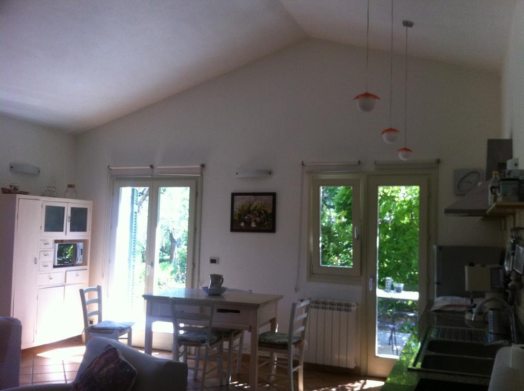 La Casa Di Fedra Villa อิมเปรีอา ห้อง รูปภาพ