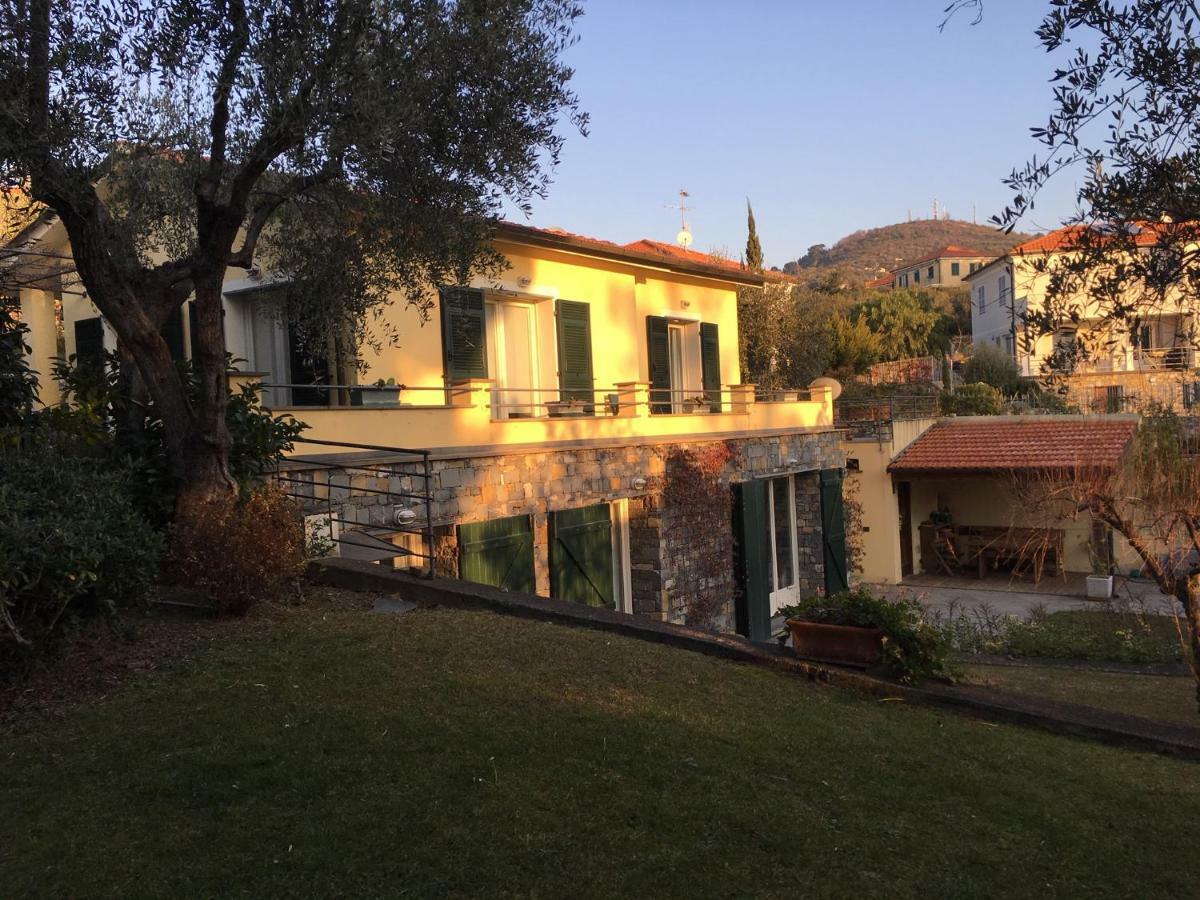 La Casa Di Fedra Villa อิมเปรีอา ภายนอก รูปภาพ