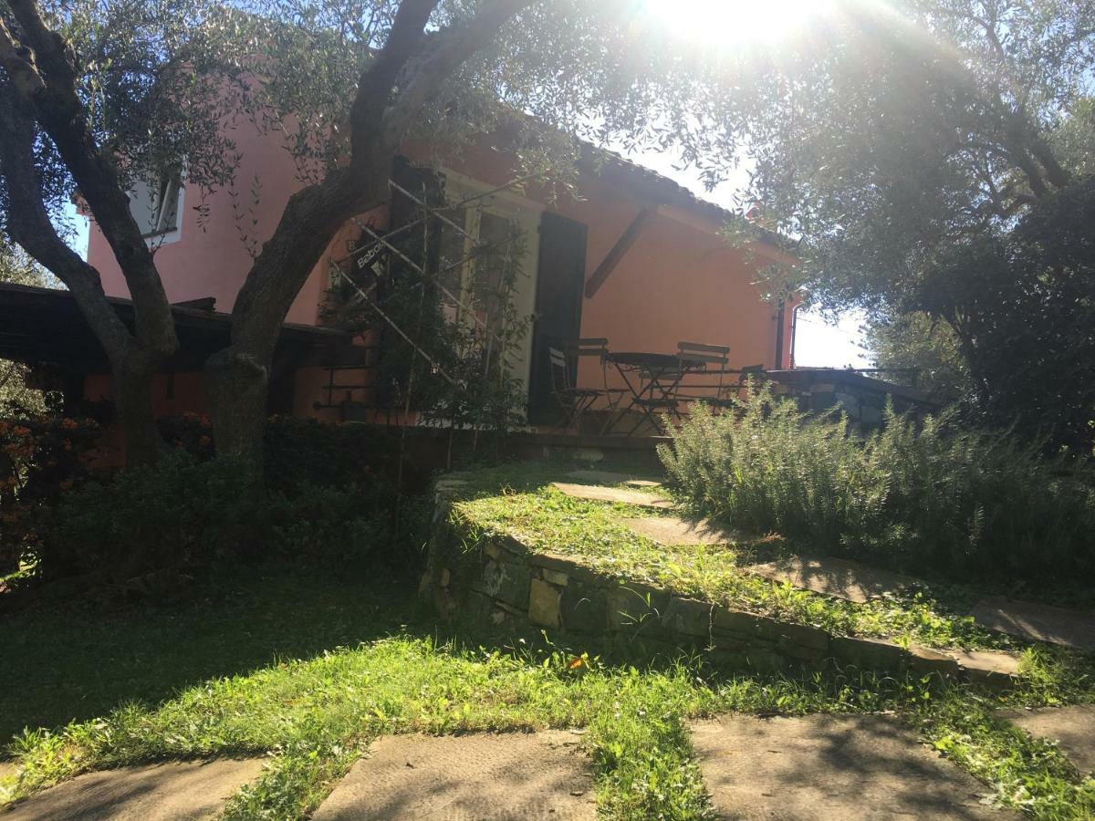 La Casa Di Fedra Villa อิมเปรีอา ภายนอก รูปภาพ